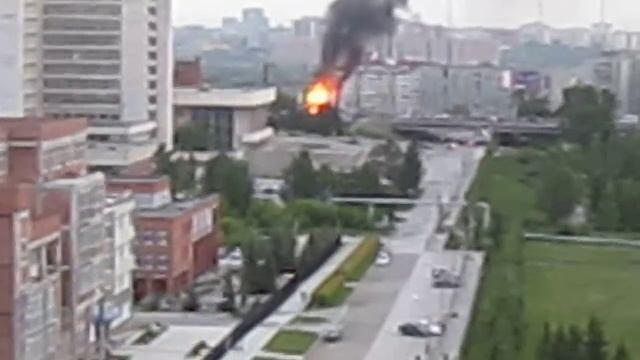 Пожар в здании по ул.кирова  Новосибирск 10.06.2014