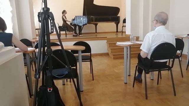 Ф. Лист "Утешение" №3 Des-dur смотреть онлайн