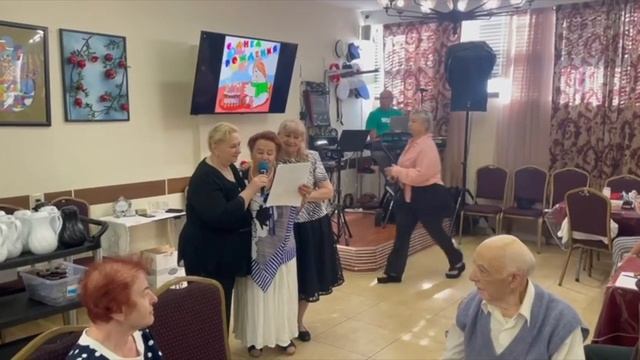 Подарки, поздравления и слова благодарности. смотреть онлайн