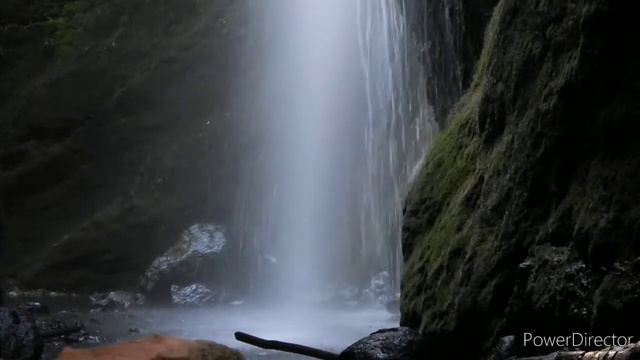 BEAUTIFULL WATERFALL with relaxing sounds and music смотреть онлайн
