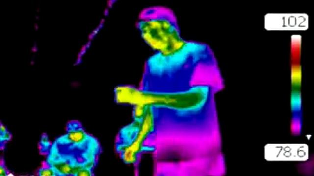 Infrared Dancing.avi смотреть онлайн