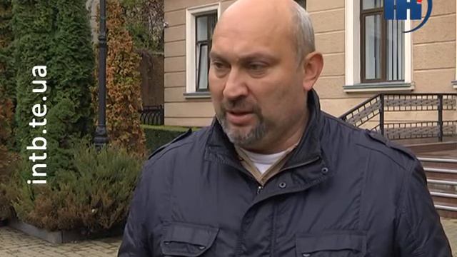 На міському стадіоні відремонтують бігові доріжки смотреть онлайн