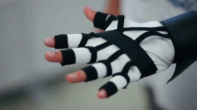 ФИНАЛЬНЫЙ МАКЕТ: ПЕРЧАТКА ДЛЯ ВОСТОЧНЫХ ЕДИНОБОРСТВ. смотреть онлайн