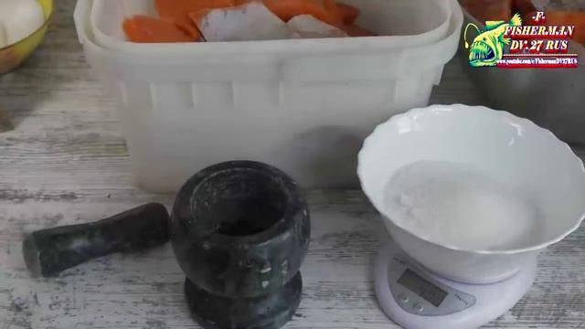 Солю красную рыбу тазами, хранится такая рыба месяцами, сухой посол лосося. Солю 60 кг каждую весн смотреть онлайн