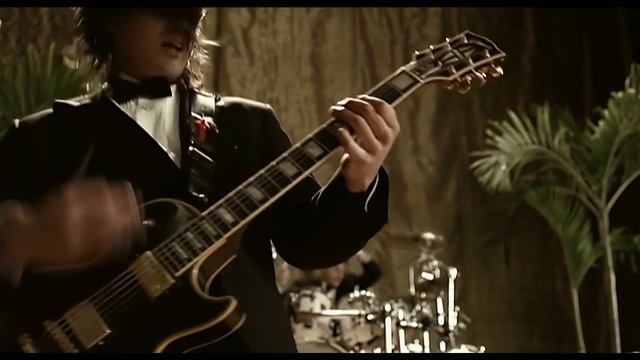 Thirty Seconds To Mars - The Kill (Bury Me) (Official Music Video)