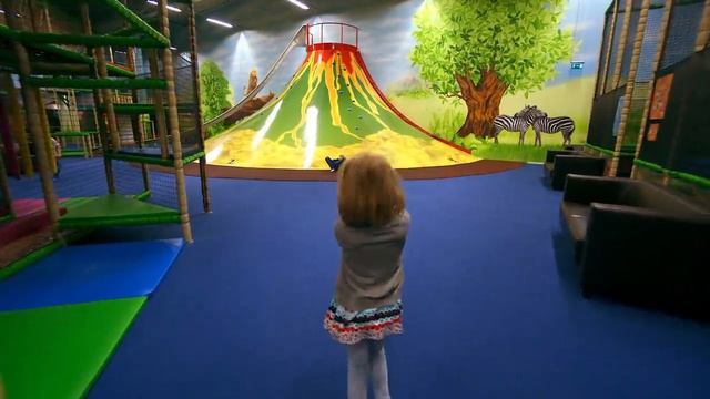Fun Indoor Play Center for Kids at Leo's Lekland (all clips combined) #1-#4 смотреть онлайн