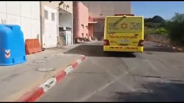 Автобус "скорой помощи" на службе МАДА смотреть онлайн