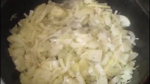 Тушеный кролик с овощами в кастрюле Цептер (Stew the rabbits with the vegetables in the pot Zepter)
