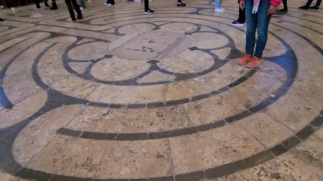ШАРТР - МЕСТО СИЛЫ, ЛАБИРИНТ, ПОКРОВ БОГОМАТЕРИ, ПРОГУЛКА ПО ГОРОДУ/ FRANCE / CHARTRES WALK смотреть онлайн