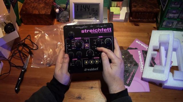 Waldorf Streichfett Unboxing смотреть онлайн