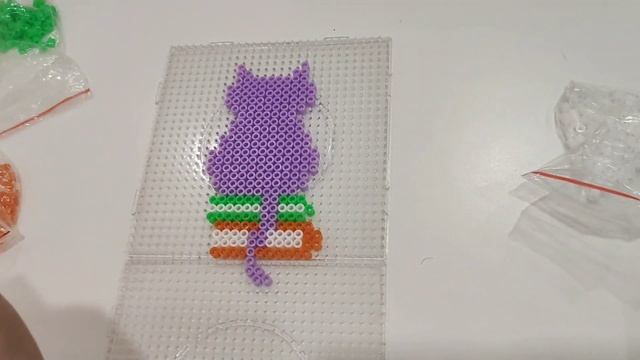 Котик на книгах закладка из термомозаики Bookmark смотреть онлайн
