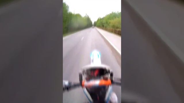 Стант от первого лица? ❗fakevideo, не повторять. #мотоцикл #тренды #стант #kayo #12oclock смотреть онлайн