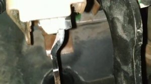 Трос сцепления Peugeot 206. Замена