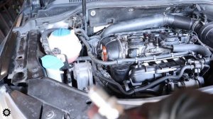 Замена свечей зажигания на двигателе 1.8 TSI
