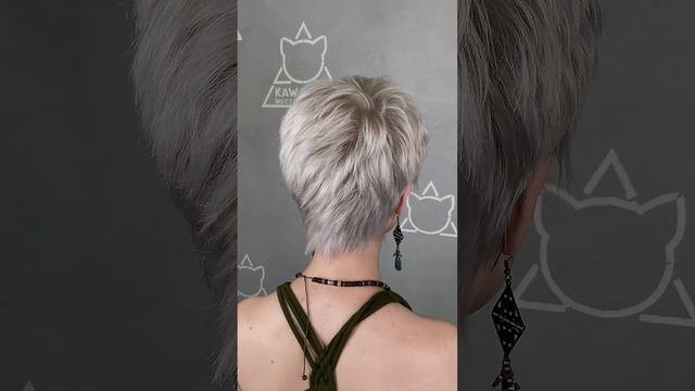 Белый блонд. Цвет и форма. смотреть онлайн