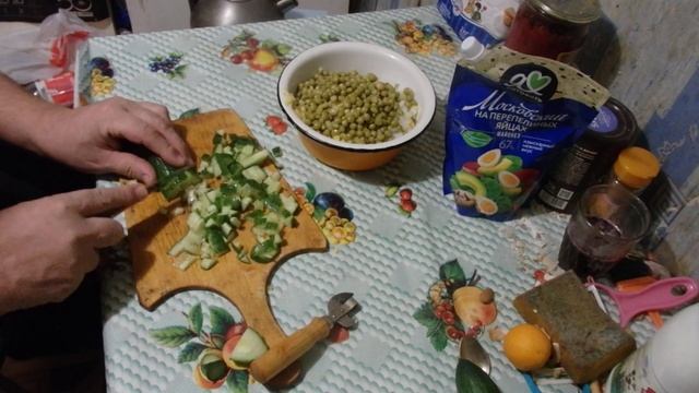 Хотите удивить всех салатом Оливье, без колбасы тогда Вам сюда !Olivier Salad