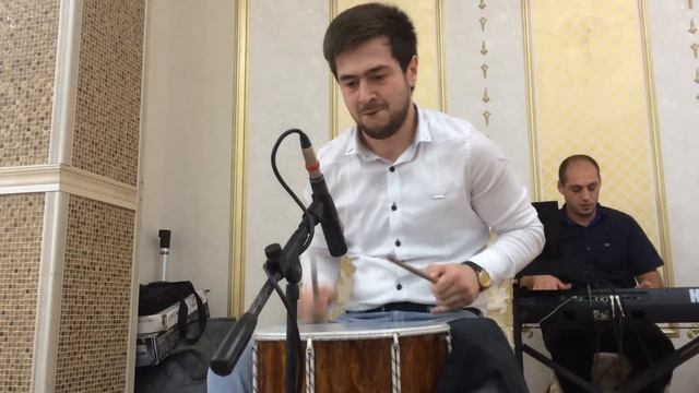 РВЁТ БАРАБАН !!! Гамзат и Адли )) смотреть онлайн