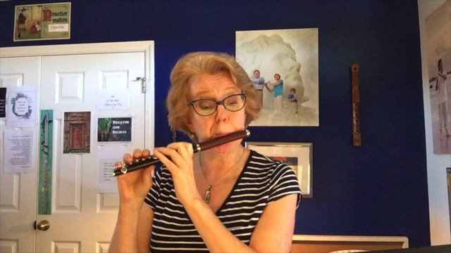 ZigZag from the Romantic Etudes for flute by Ernesto Koehler, performed by Beth Larsen, piccolo смотреть онлайн