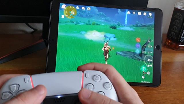 Genshin Impact works with PS5 controller (iOS 14.5 public beta) смотреть онлайн
