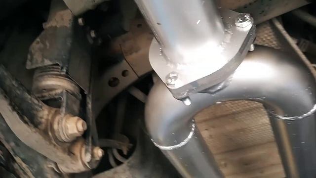 Тюнинг выхлопной системы. Прямоток на Toyota Land Cruiser 200 Diesil в Тольятти смотреть онлайн