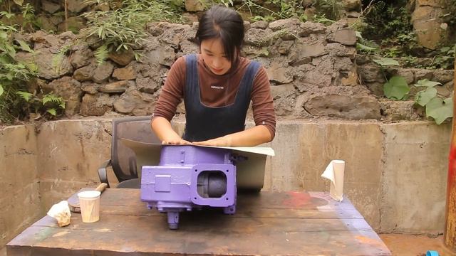 天才女孩帮老人修复米花机：30年前的老机器严重腐锈，3天时间让它完美重生！｜林果儿 смотреть онлайн