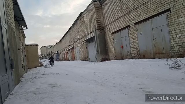 Мотороллер Вятка Электрон 1973г. Первый выезд , перед покраской. смотреть онлайн