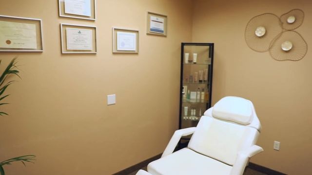 Valencia Medical Center Office Tour смотреть онлайн