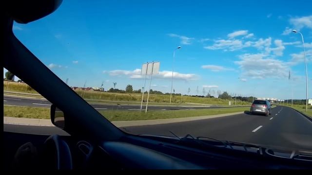 Golf VII 1.4 TSI vs Toyota Avensis I 2.0 16V acceleration смотреть онлайн