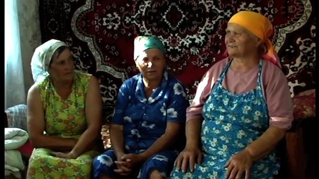 співці зКагамлика,потім з16ї хвилини музики с.Чепіль Балаклійського району Харківської обл. 2007р.Б