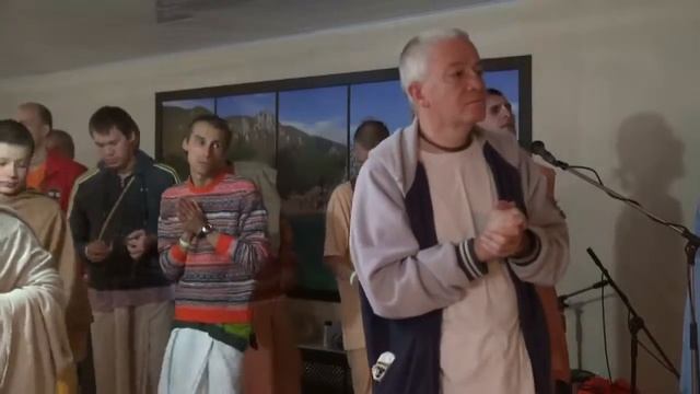 Вальмики дас. Гуру крипа, Утренняя гуру пуджа, Иркутск, 26.08.2015 смотреть онлайн