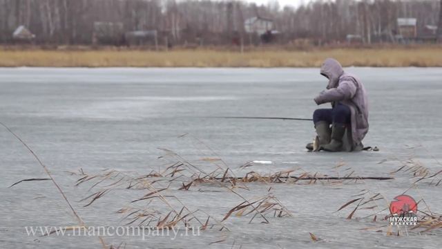 Ловля поплавочной удочкой со льда смотреть онлайн