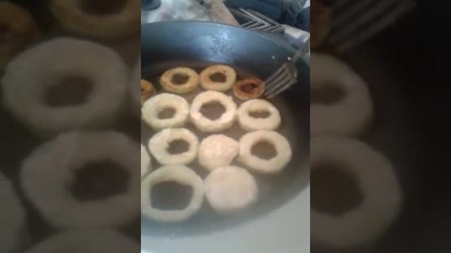 ЖАРЕННЫЕ КАБАЧКИ КОЛЕЧКАМИ смотреть онлайн