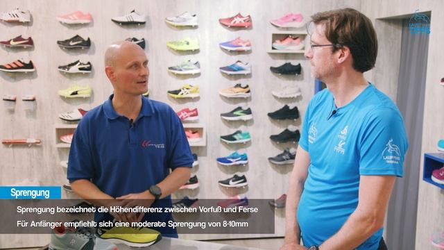 LAUFSCHUHE KAUFEN: Tipps vom Experten | Den richtigen Laufschuh finden, um gesund zu laufen смотреть онлайн