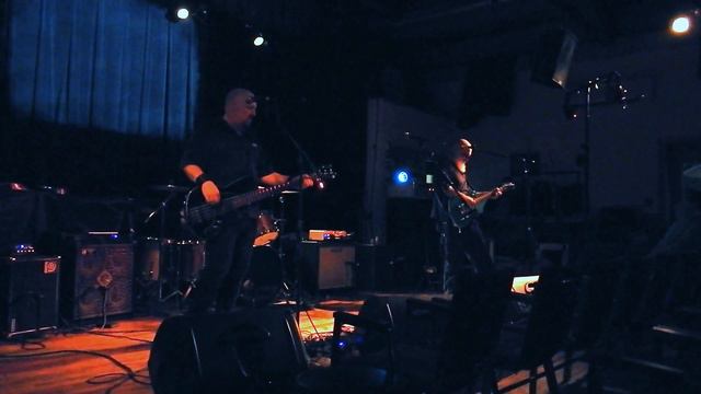 Reeves Gabrels and His Imaginary Friends Yesterday's Gone смотреть онлайн