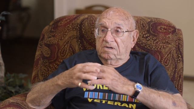 World War II Veteran, Frank Muscari смотреть онлайн