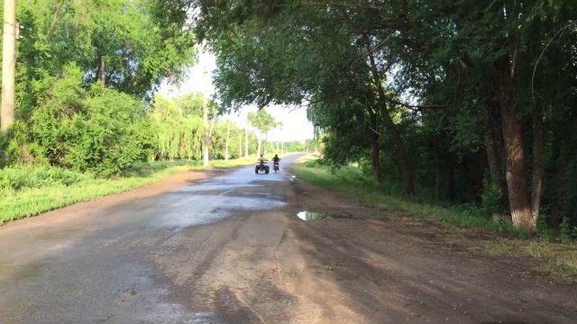 Заезд квадроцикла Форте бравес 200 и мотоцикла Мустанг 200 смотреть онлайн