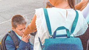 ЦЕЛУЕМ РУКИ ОДНОКЛАССНИЦАМ!! (Крутые детки) Cool Kids