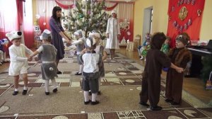 Танец _Мишек и зайчиков_ в детском саду.(8 гр, 3-5 лет).mp4