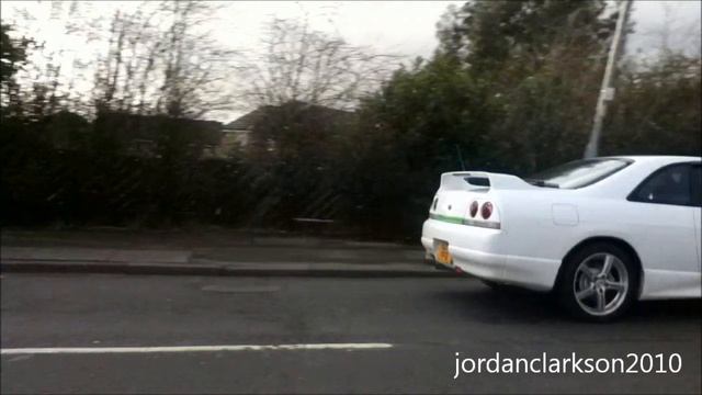 Nissan Skyline R33 GTS-T - Drive-by And Walkarounds