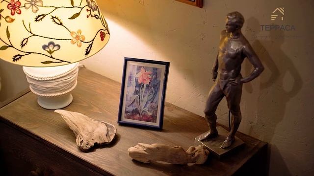 ТЁПЛЫЙ ДОМ-ЛОФТ В ВЕЧНОЗЕЛЁНОМ САДУ. Натуральные материалы. Панорамные окна. Камин. смотреть онлайн