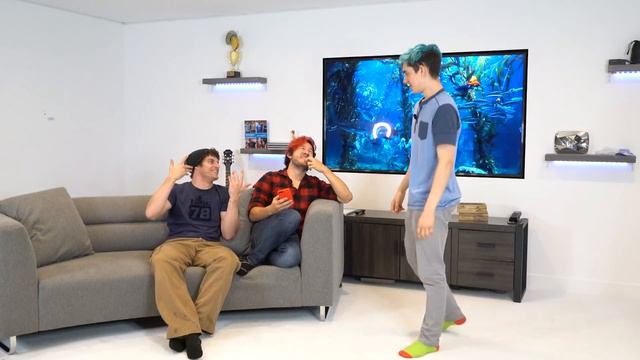 7 Second Challenge: LAUGHING WAY TOO HARD смотреть онлайн