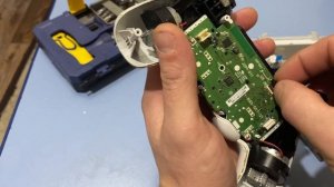 Как разобрать и почистить геймпад DualShock 4 PS4  Как почистить джойстик на PS4,  залипают кнопки.