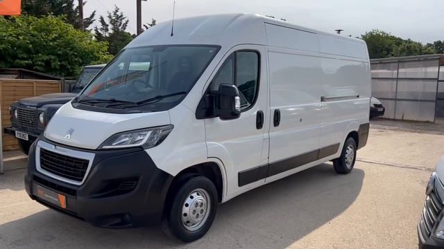 Peugeot Boxer 335 L3H2 LWB Medium Roof 2.0 BlueHDI Euro6 Professional 130 BHP смотреть онлайн