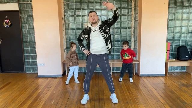 Карапузы денс??Танцы в 5 лет! смотреть онлайн
