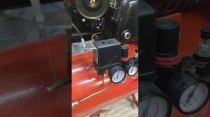 воздушный компрессор с бензиновым двигателем плюс автоматика
