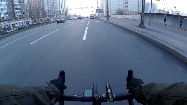 Утро, туман, Питер ~ Еду по трафику в центр смотреть онлайн