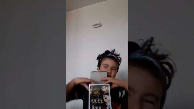 Abuela Alma and Freddie Mercury Funko Pop смотреть онлайн