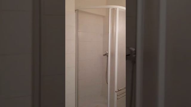 Как я заселялась в общежитие в Праге на курсах чешского языка смотреть онлайн