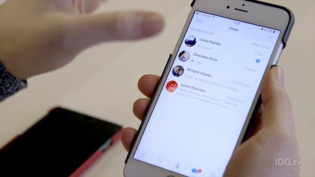 How to read WhatsApp messages without the sender knowing: Peek at unopened messages on iPhone смотреть онлайн