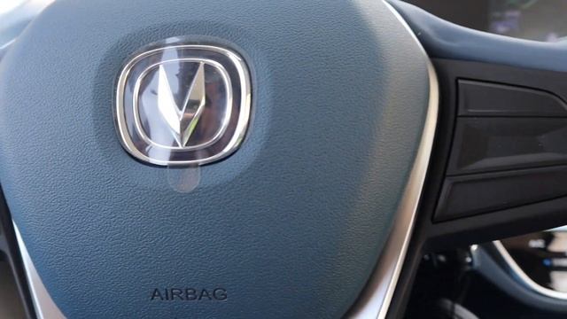 Changan E-Star 100km/h 150/300km high-speed High-speed electric car 2022 смотреть онлайн